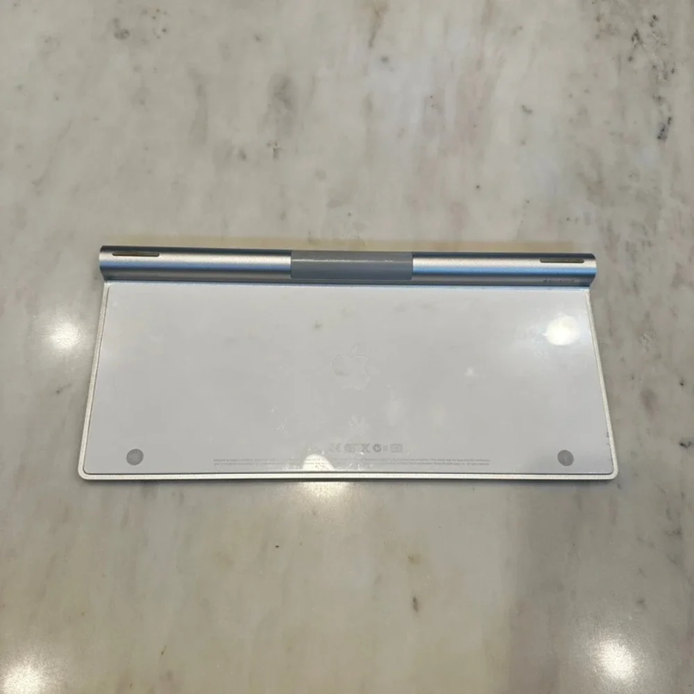 Apple wireless keyboard